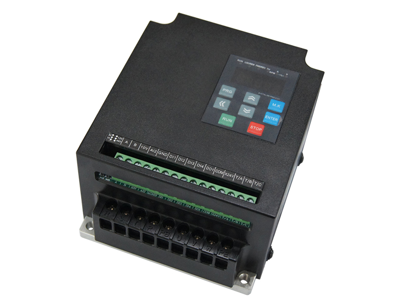 DFL500D通用變頻器，小體變頻器，變頻調(diào)速器，變頻器生產(chǎn)廠家